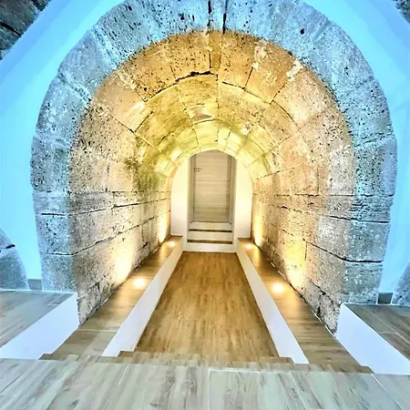 Nunzia Con Piscina, Sauna E Idromassaggio. *