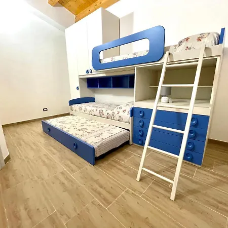Nunzia Con Piscina, Sauna E Idromassaggio.